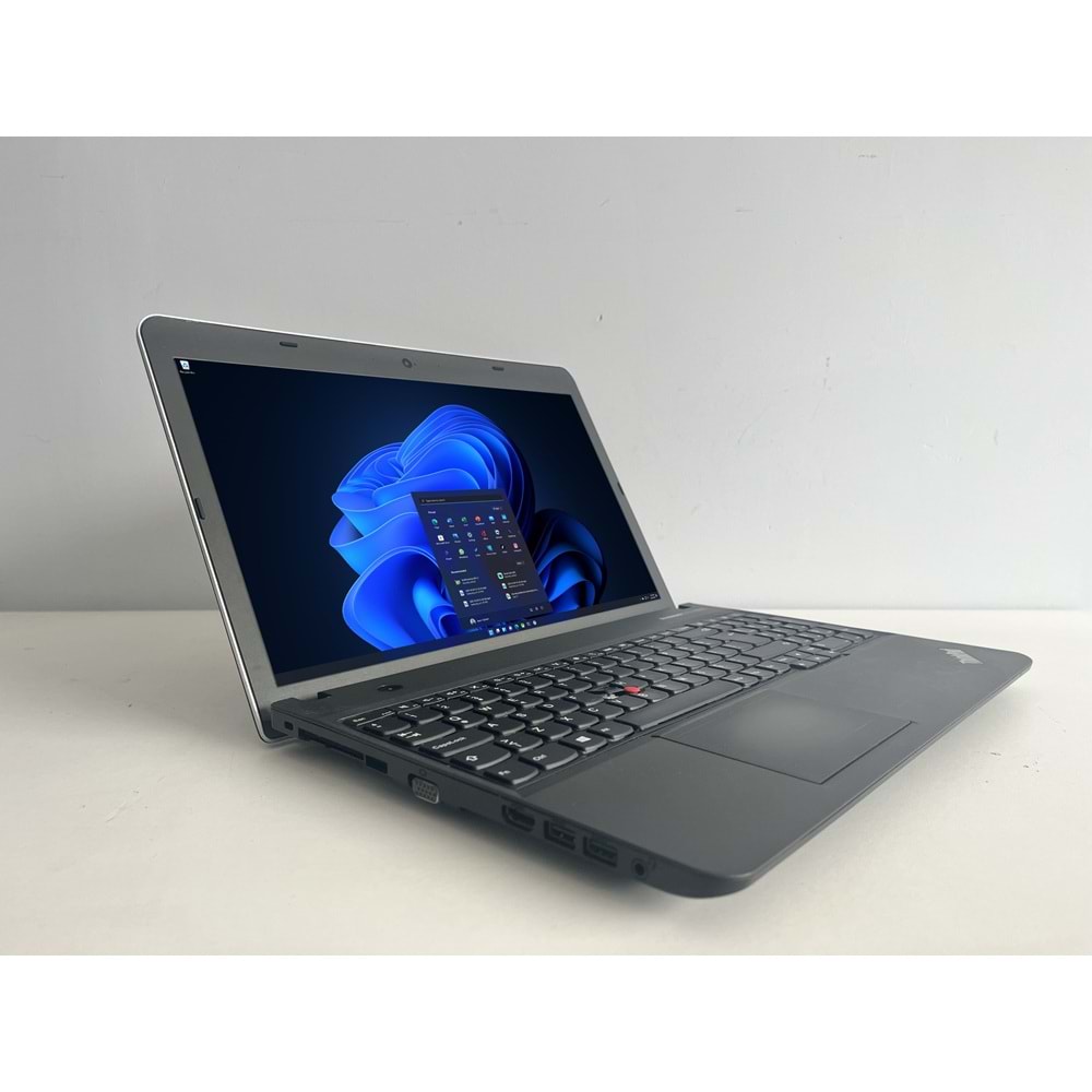 Lenovo ThinkPad E531 İ5 3210m 8GB Ram 120GB Ssd 15.6