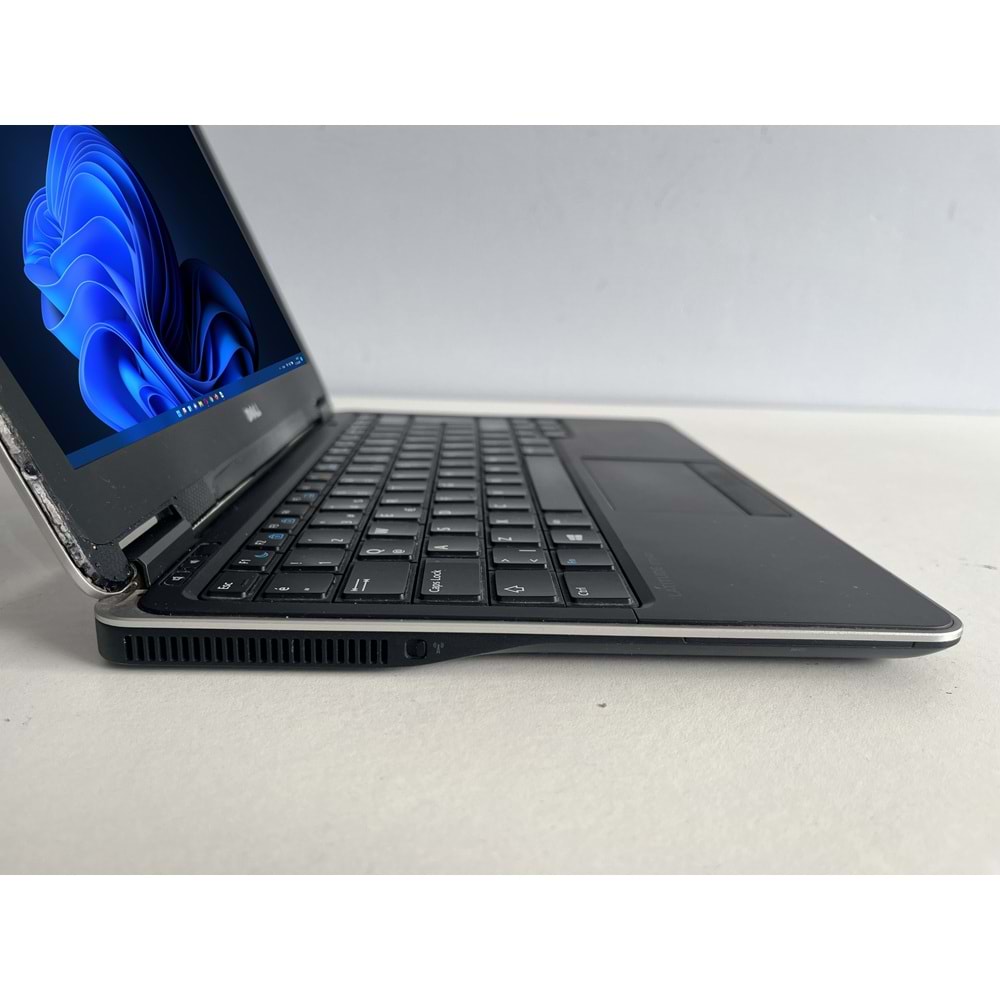 Dell Latitude E7240 i5-4300U 2.90Ghz 8Gb Ram 256gb M-Sata 12.5