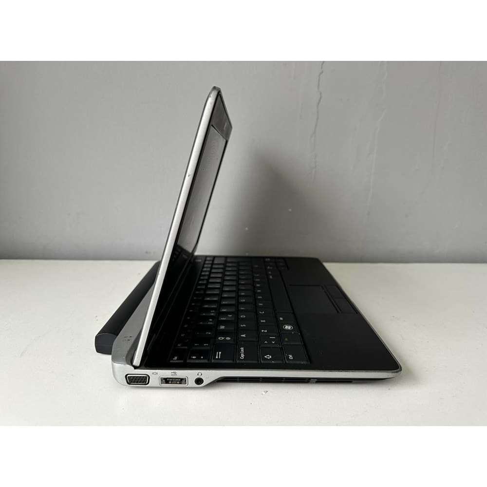 Dell Latitude E6220 i5-2520m 2.50Ghz 4Gb Ram-ddr3 250gb Hdd 12.5 Ekran 2.El Laptop 2 Ay Garantili