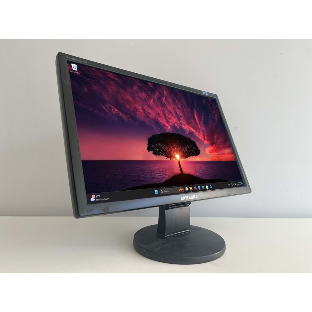 Samsung SyncMaster 943 NW 19