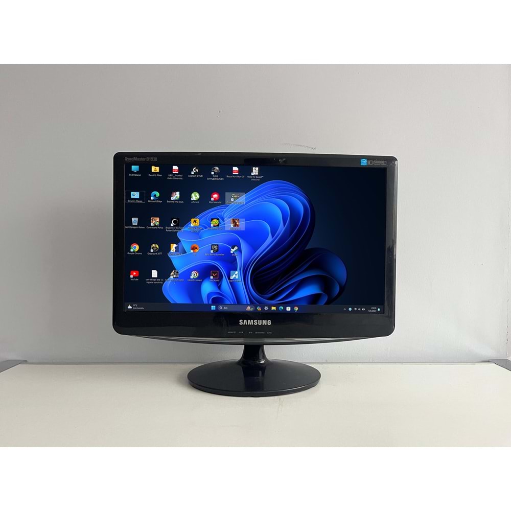 FUJITSU ESPRİMO P556 E85 Tower İ5 6500 8Gb Ram 120Gb Ssd 19