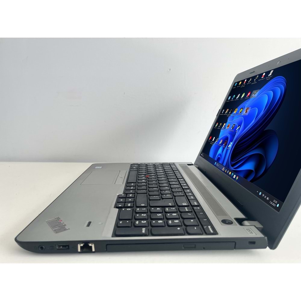HP Probook 650 G2 İntel i5 6300u 2.40ghz 8gb Ddr4 Ram 256gb Ssd 15.6