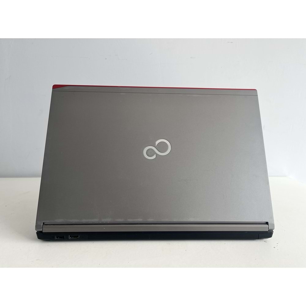 Fujitsu Lifebook E756 İntel İ5 6200u Turbo:2.80ghz 8gb Ddr4 256gb 256GB 2.5 SSD 15.6
