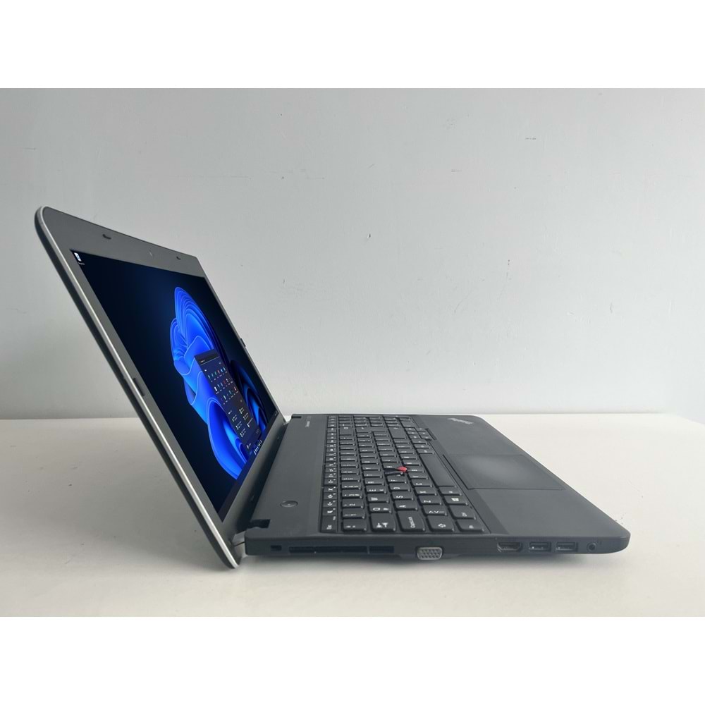 Lenovo ThinkPad E531 İ5 3210m 8GB Ram 120GB Ssd 15.6