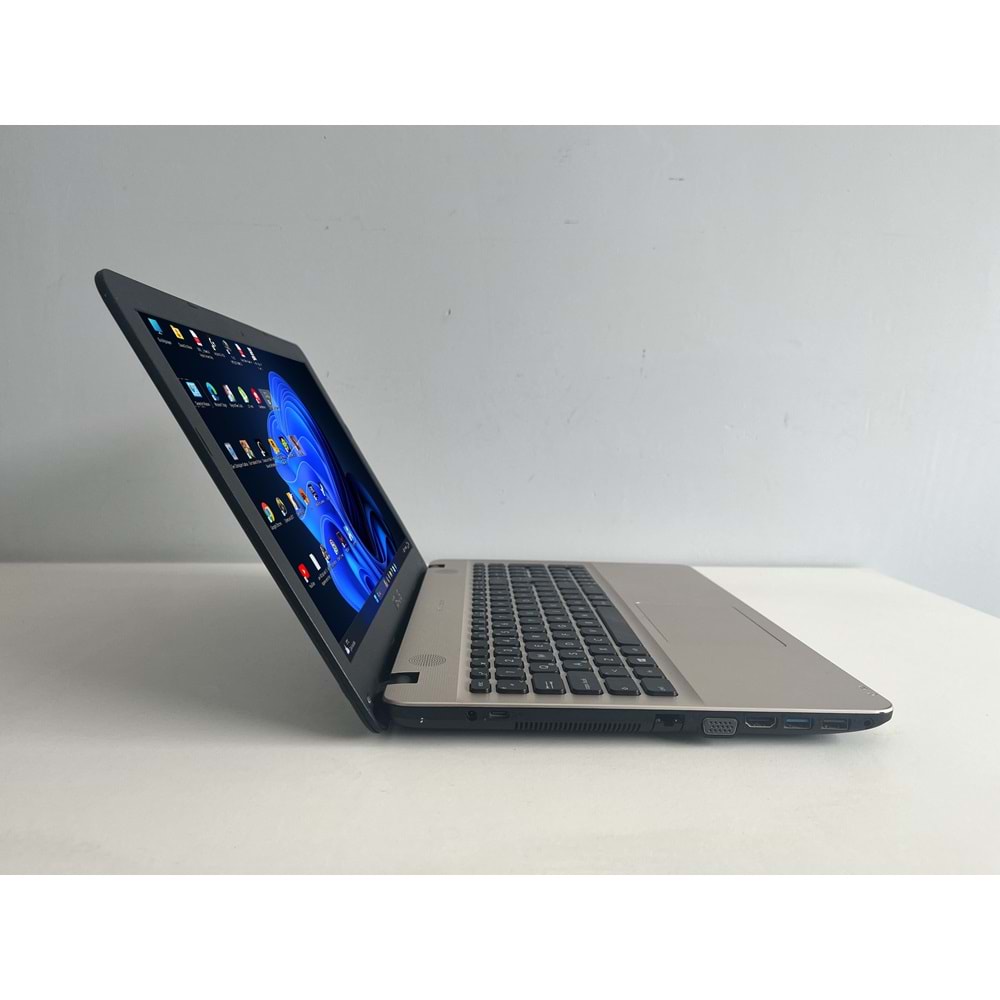 Asus X541S Celeron N3060 2Gb Ram 128Gb Ssd 15.6