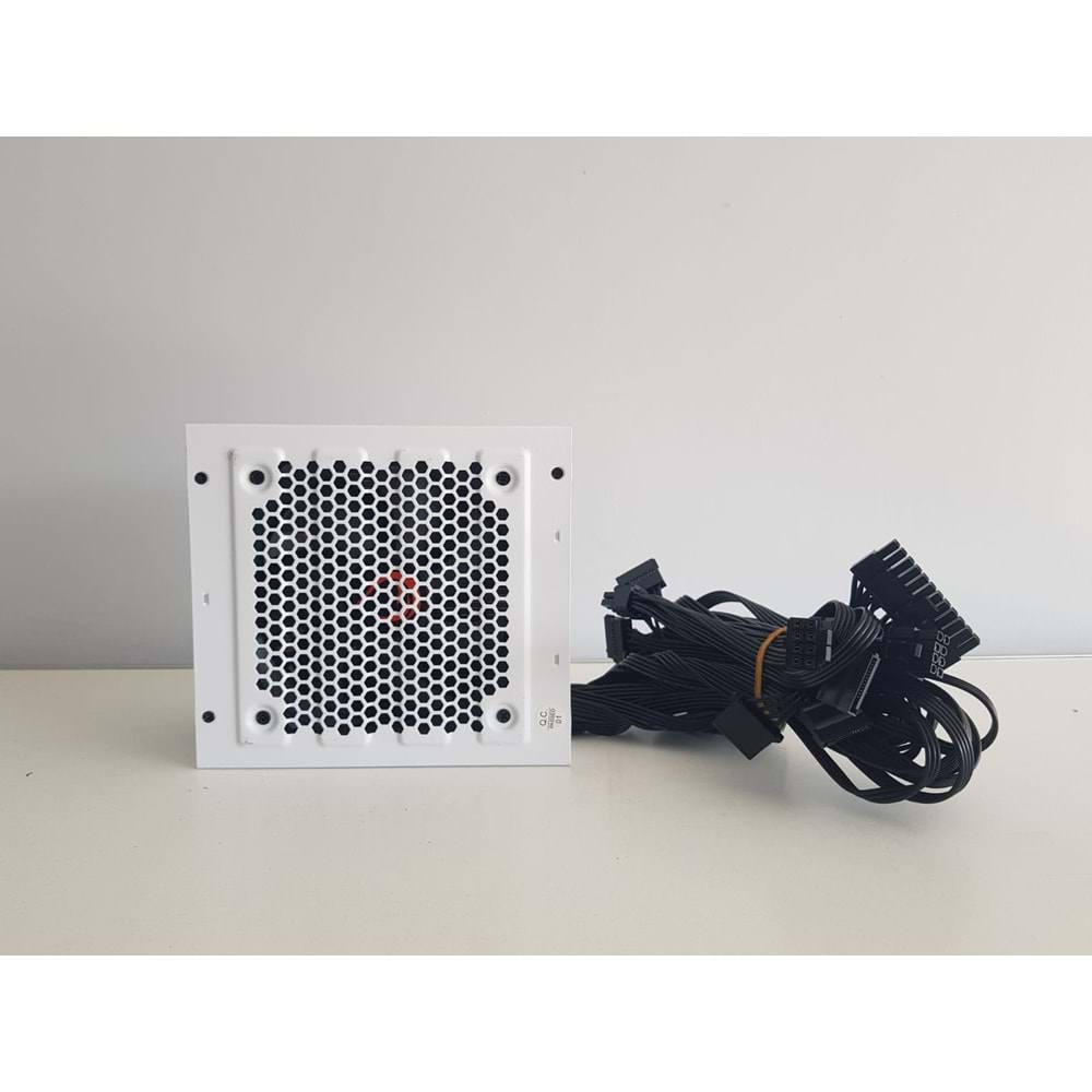 Rampage RMP750-80PB 750W v5 14cm Fan Beyaz 80 Plus ( 80+ ) Bronze Sertifikalı Power Supply