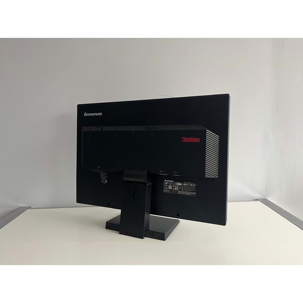 FUJITSU ESPRİMO P556 E85 Tower i3 6100 16Gb Ram 240Gb Ssd 250gb Hdd 22