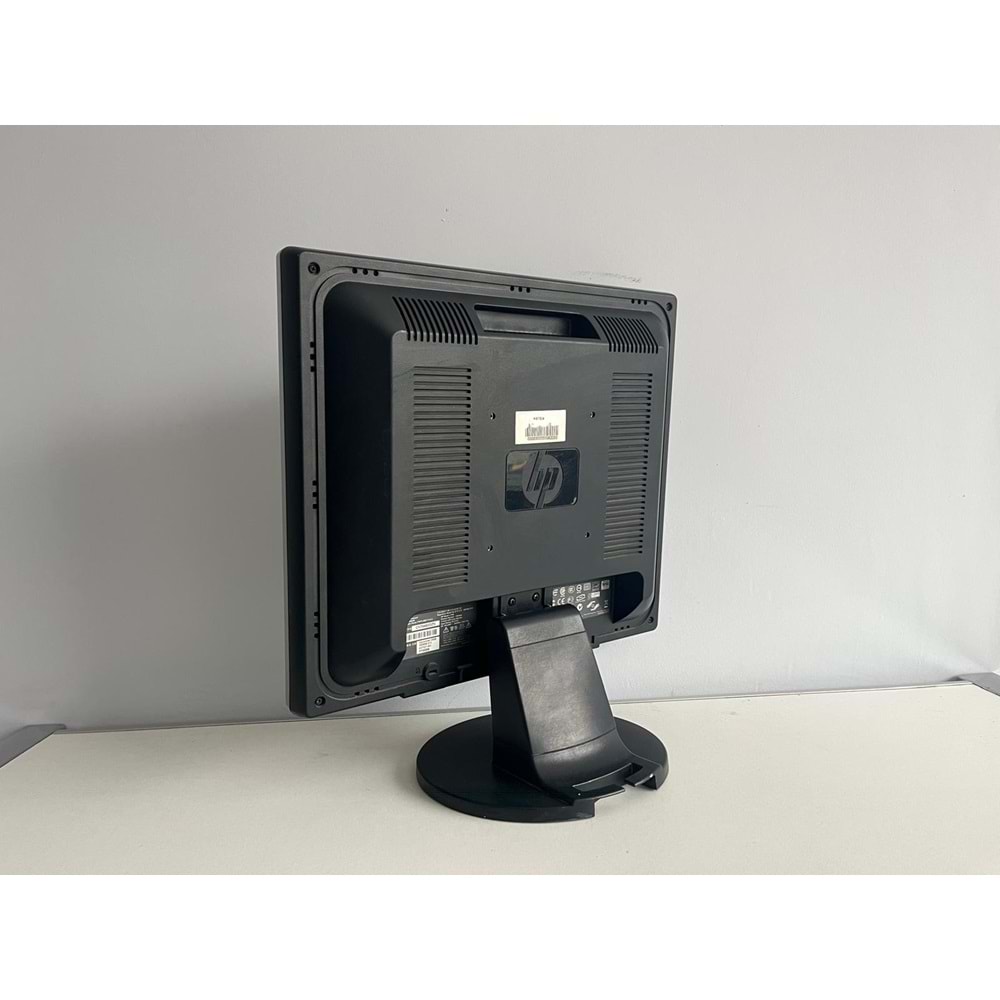 Hp Compaq Elite 8300 i5 2400 8Gb Ram 120Gb Ssd 17