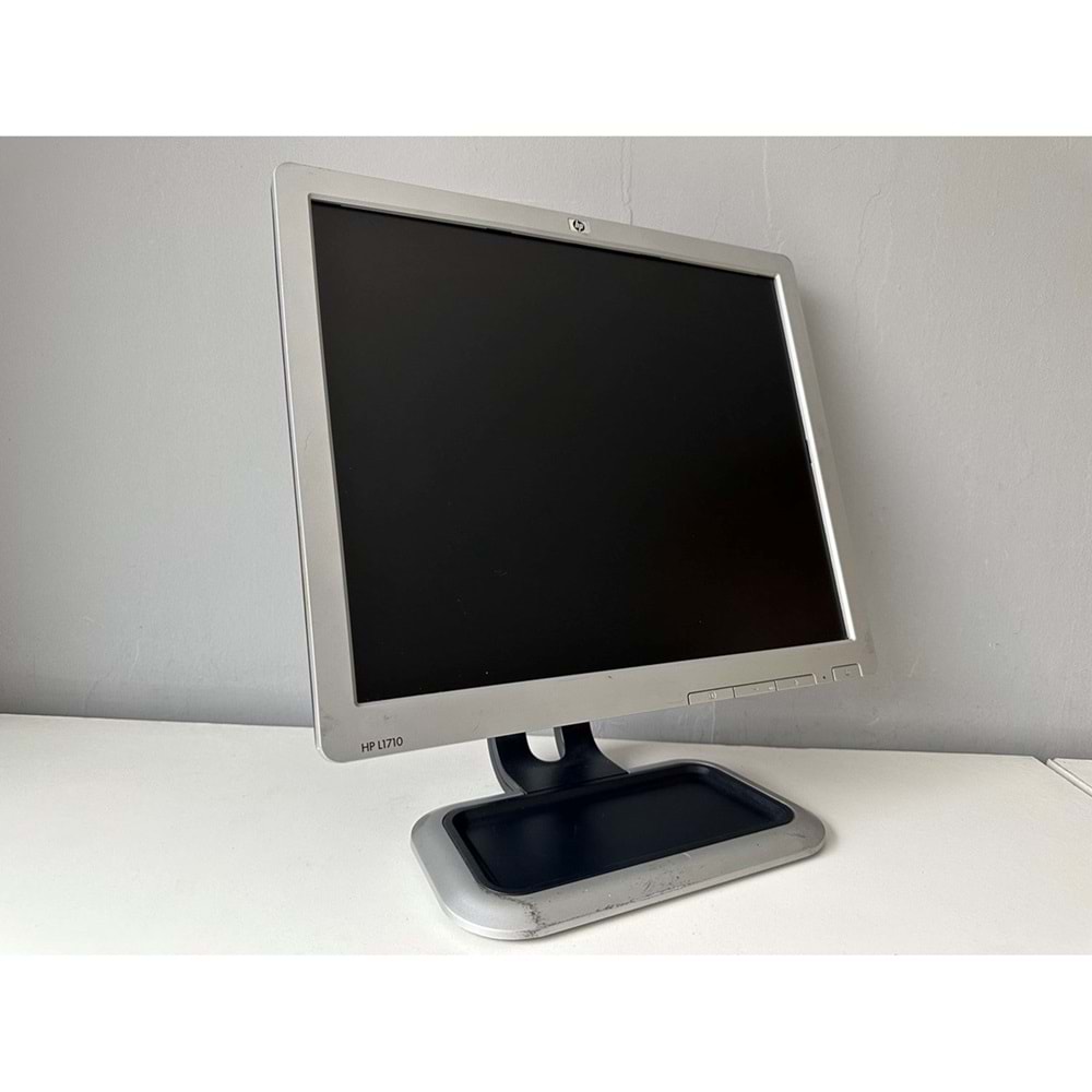 HP Compaq 8100 Elite Small / İ5-650 3.20Ghz / 8Gb Ddr3 /128Gb SSD / HP 17